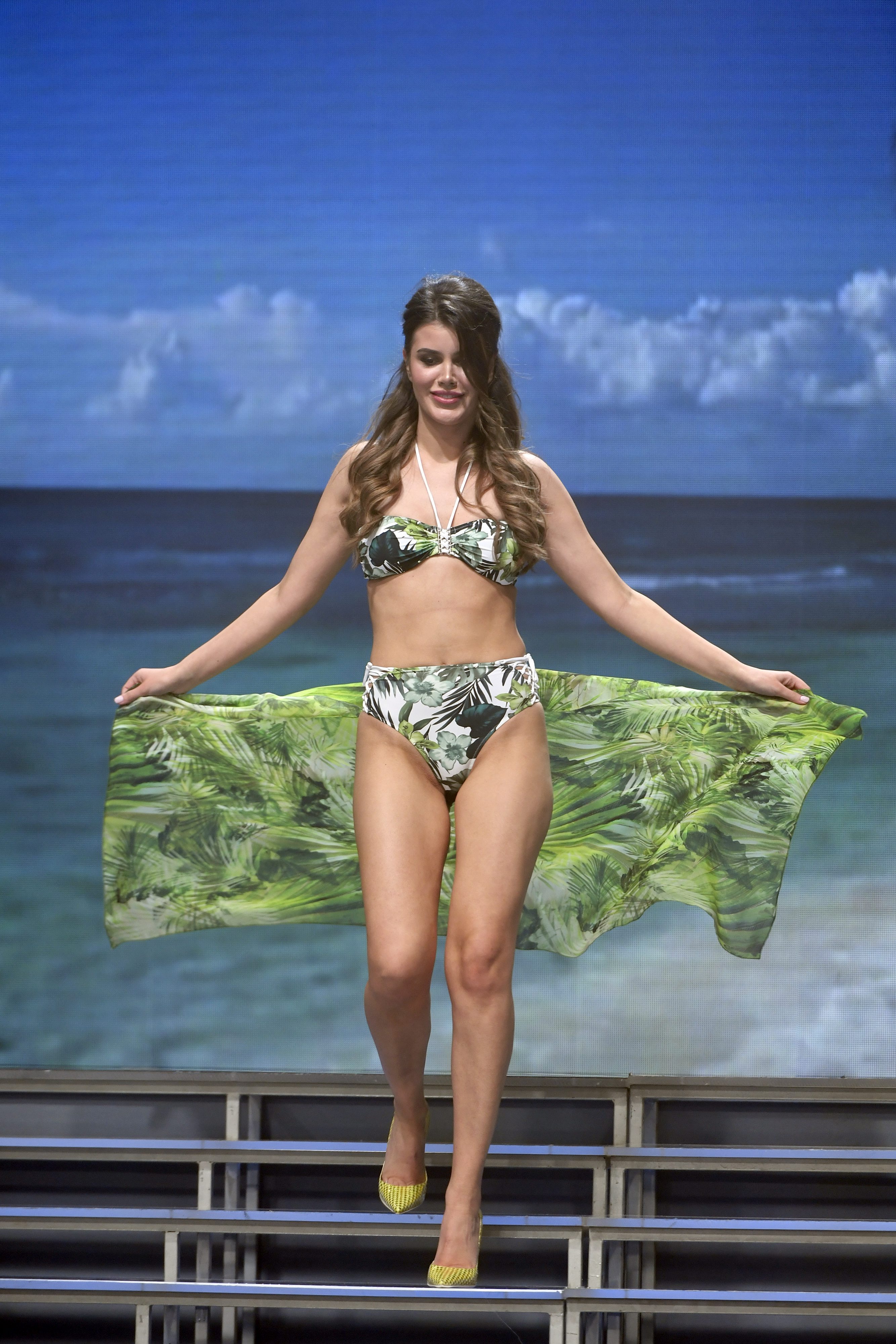 Pobjednica Miss Universe Hrvatske 2020 je Mirna Naiia Marić iz Zadra Pobjednica Miss Universe Hrvatske 2020 je Mirna Naiia Marić iz Zadra