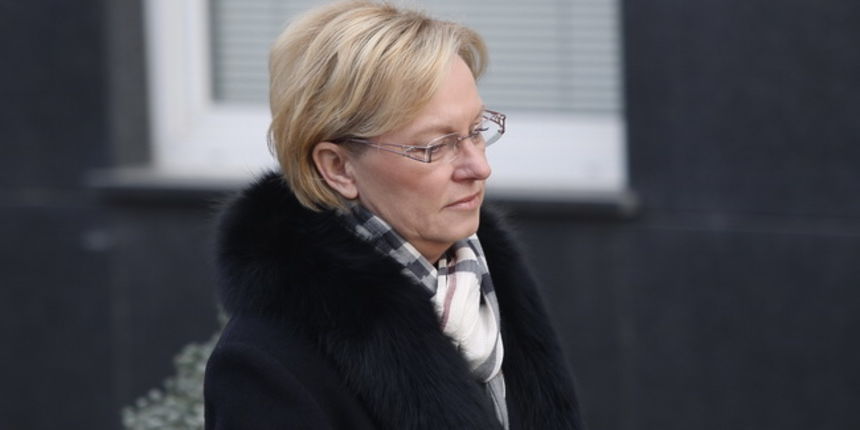 Zagreb, 020210.
Radnicka ulica.
Nevenka Jurak vlasnica Fimi Media dolazi na posao.
Foto: Goran Mehkek / CROPIX