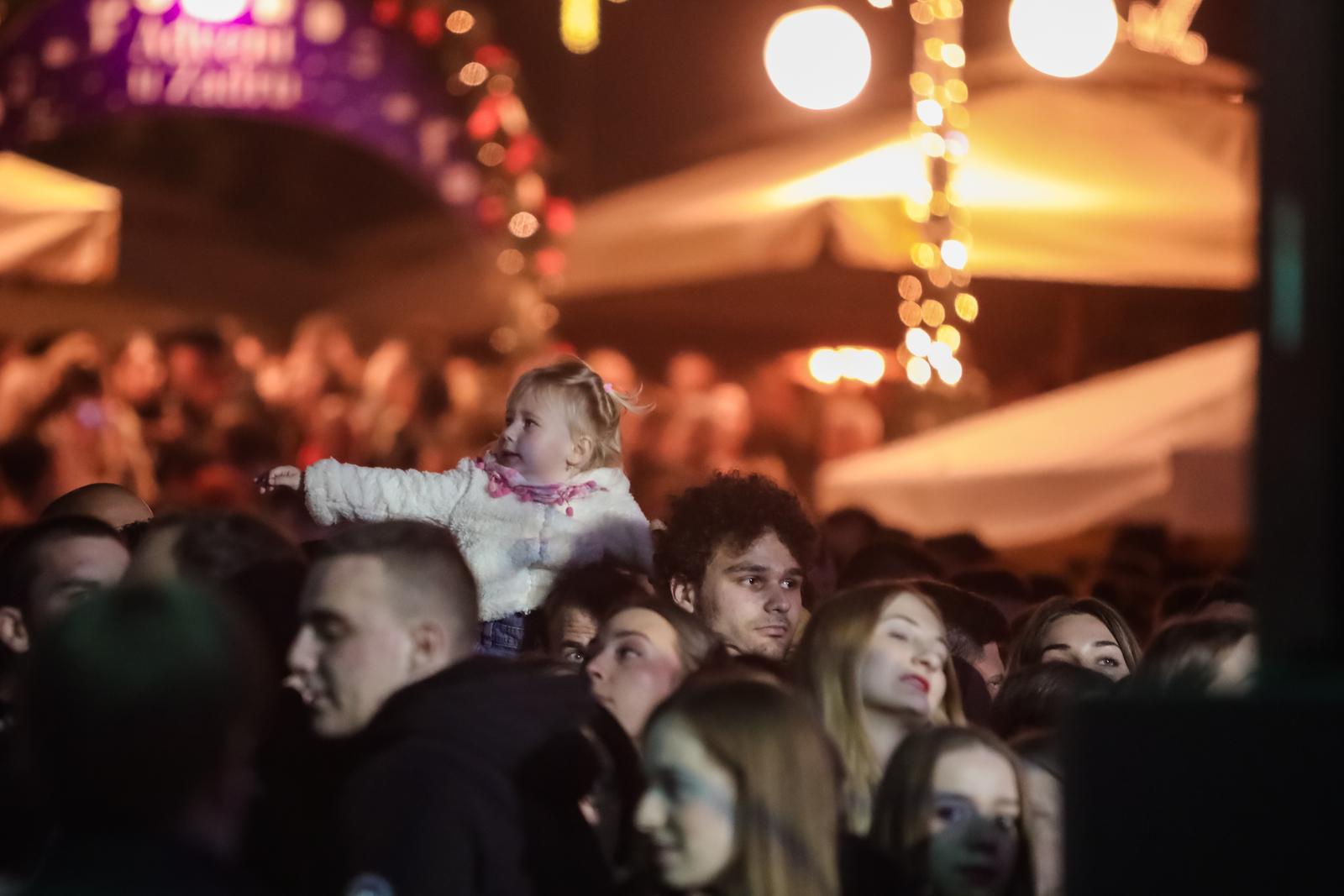 Koncertom grupe Dalmatino otveron Advent u Zadru 2022. Koncertom grupe Dalmatino otveron Advent u Zadru 2022.