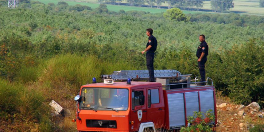 Požar – vatrogasci (foto: Marin Gospić)