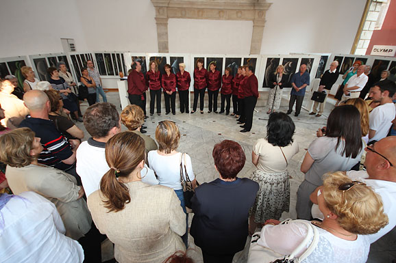 Izložba crteža i skulptura Zvonka Govorčina, foto: S. Čuka Izložba crteža i skulptura Zvonka Govorčina, foto: S. Čuka