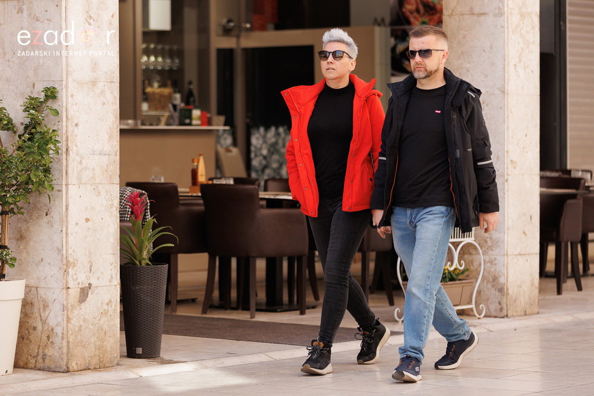 Đir po gradu, subotnja špica 19. ožujka 2022. Đir po gradu, subotnja špica 19. ožujka 2022.