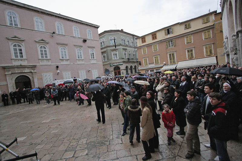 Posljednji ispraćaj nadbiskupa Ivana Prenđe (foto: Marin Gospić)