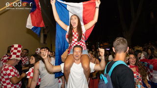 Čudesna noć: Velika fešta ulicama Zadra nakon plasmana Vatrenih u finale SP Čudesna noć: Velika fešta ulicama Zadra nakon plasmana Vatrenih u finale SP