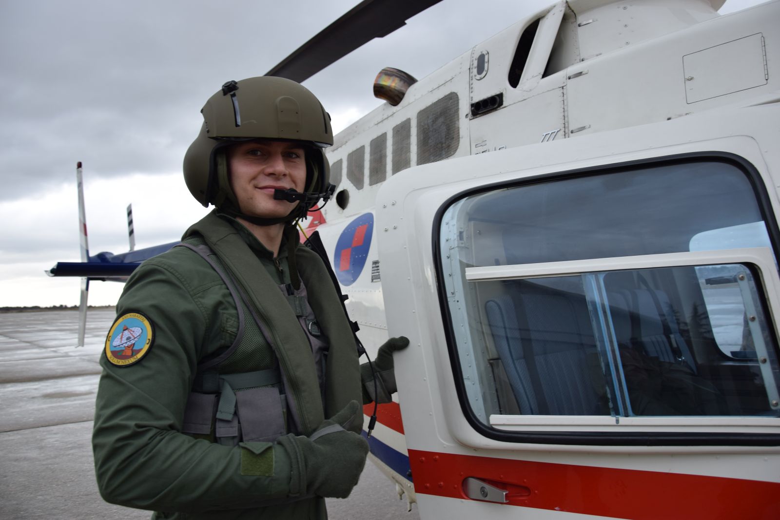 U Zemuniku izvedeni prvi samostalni letovi učenika na helikopterima “Bell-206B” U Zemuniku izvedeni prvi samostalni letovi učenika na helikopterima “Bell-206B”