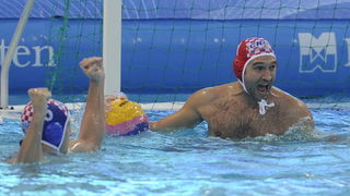 Zagreb, 070910.
Bazen na Savi.
29. Europsko Prvenstvo u vaterpolu, prva polufinalna susret izmedju Hrvatske i Srbije.
Na slici: Josip Pavic golman i Maro Jokovic slave nakon zavrsetka i pobjede nad srbima te ulazak u finale.
Foto: Drago Sopta / CROPIX