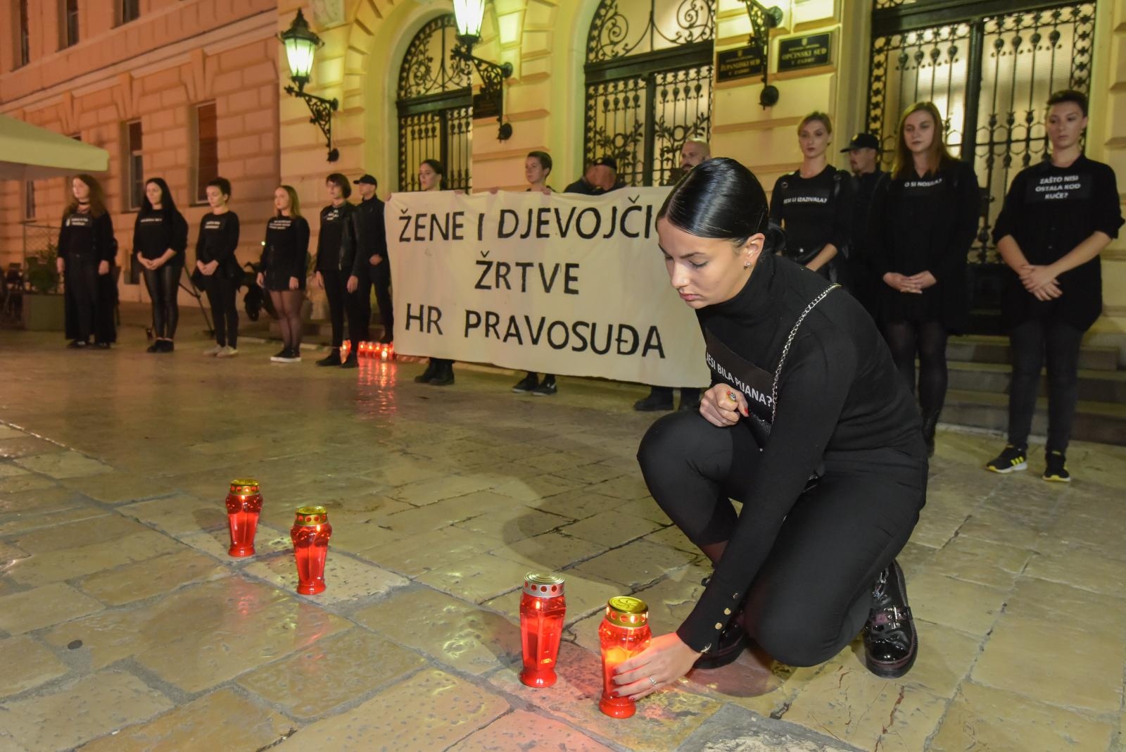 Klub studenata Antifijaka organizirao mirni prosvijed ispred Županijskog suda u Zadru