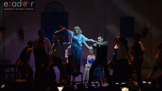 Mjuzikl Mamma Mia kazališta Komedija u dvorani Krešimir Ćosić