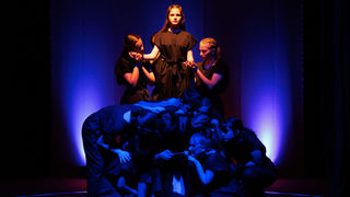 Igrajmo se: Zabranjeno mlađima od 15 strana A