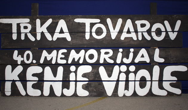 Sukosan: 40. Trka tovarov “Memorijal kenje Vijole” i 6. Noc svicarenja 8. kolovoza 2010.