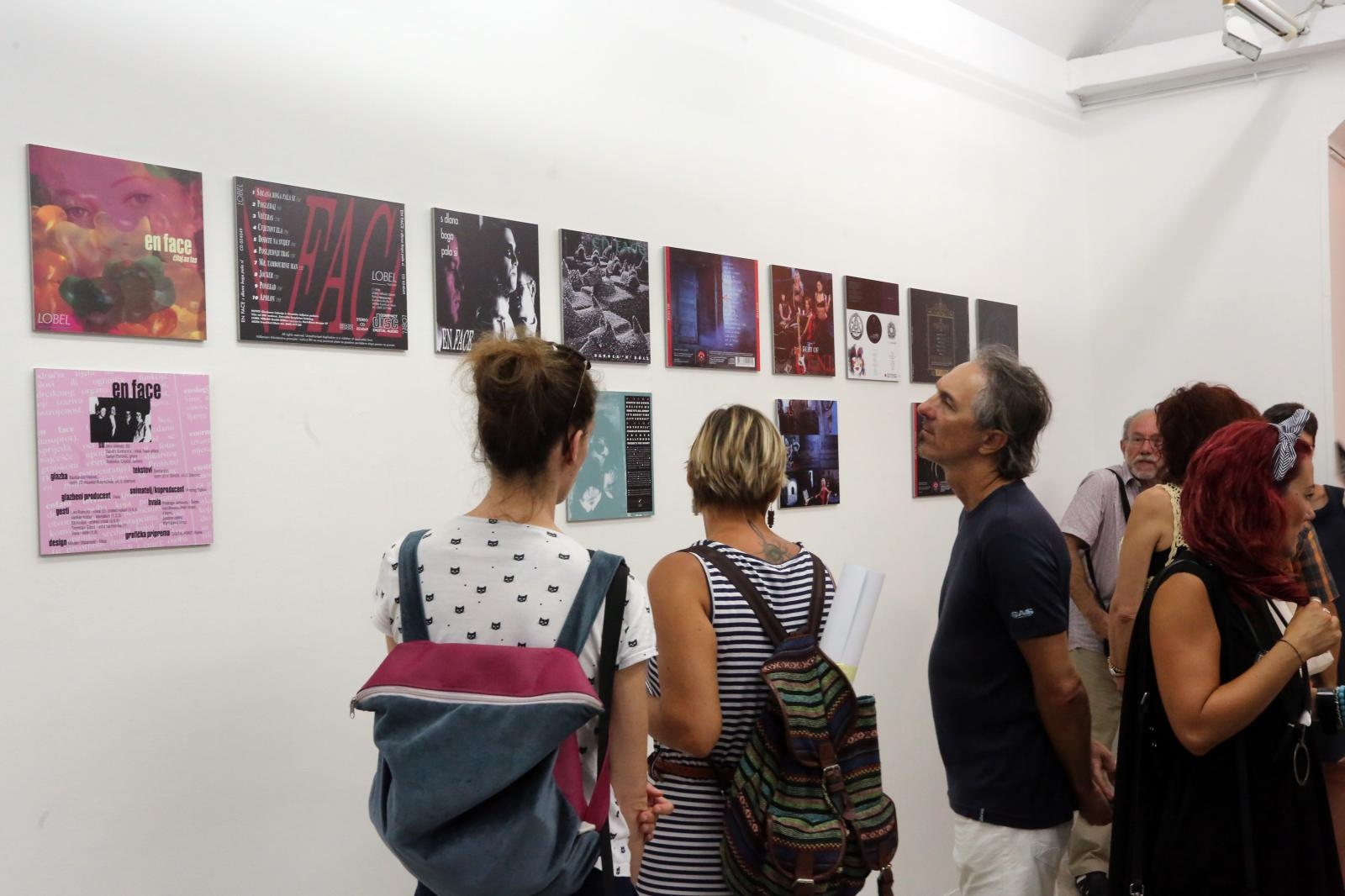 Otvorenje izložbe “Ri rock papiri”