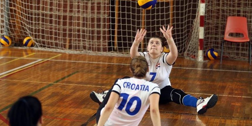 Sjedeća odbojka – Ženska reprezentacija Sjedeća odbojka – Ženska reprezentacija