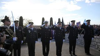 Kolonom sjećanja i polaganjem vijenaca obilježena 23. obljetnica stradanja Škabrnje, Foto: Filip Brala/PIXSELL Kolonom sjećanja i polaganjem vijenaca obilježena 23. obljetnica stradanja Škabrnje, Foto: Filip Brala/PIXSELL