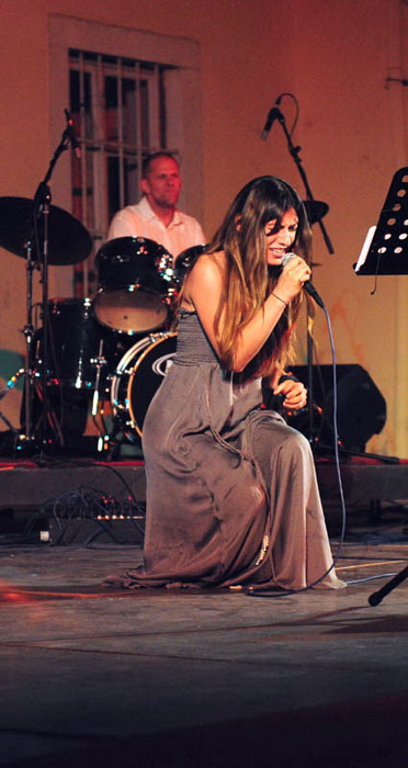 Festival suvremen glazbe: Daniele di Bonaventura trio i Jelana Radan, Foto: Nenad Marcev Festival suvremen glazbe: Daniele di Bonaventura trio i Jelana Radan, Foto: Nenad Marcev