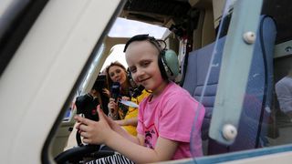 Štićenici humanitarne udruge “Jak kao Jakov” u posjeti zračnoj bazi Zemunik, Foto: Filip Brala/PIXSELL Štićenici humanitarne udruge “Jak kao Jakov” u posjeti zračnoj bazi Zemunik, Foto: Filip Brala/PIXSELL
