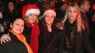 Vir: Božićna fešta uz Dražena Zečića Zeku Vir: Božićna fešta uz Dražena Zečića Zeku