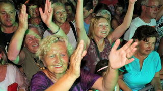 Virsko ljeto 2016: Dražen Zečić Zeko i Banana Band raspjevali i rasplesali Vir