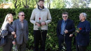 Izaslanstvo SDP-a položilo vijence prvom predsjedniku stranke Ivici Račanu Izaslanstvo SDP-a položilo vijence prvom predsjedniku stranke Ivici Račanu