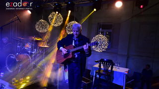 Tisuće Zadrana uživalo na krcatom Narodnom trgu i Tgu Petra Zoranića uz Tomislava Bralića i klapu Intrade Tisuće Zadrana uživalo na krcatom Narodnom trgu i Tgu Petra Zoranića uz Tomislava Bralića i klapu Intrade