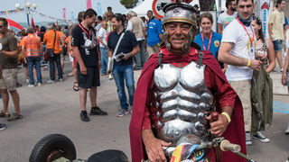 Spektakularni defile vespaša, foto: Vinko Pešić Spektakularni defile vespaša, foto: Vinko Pešić