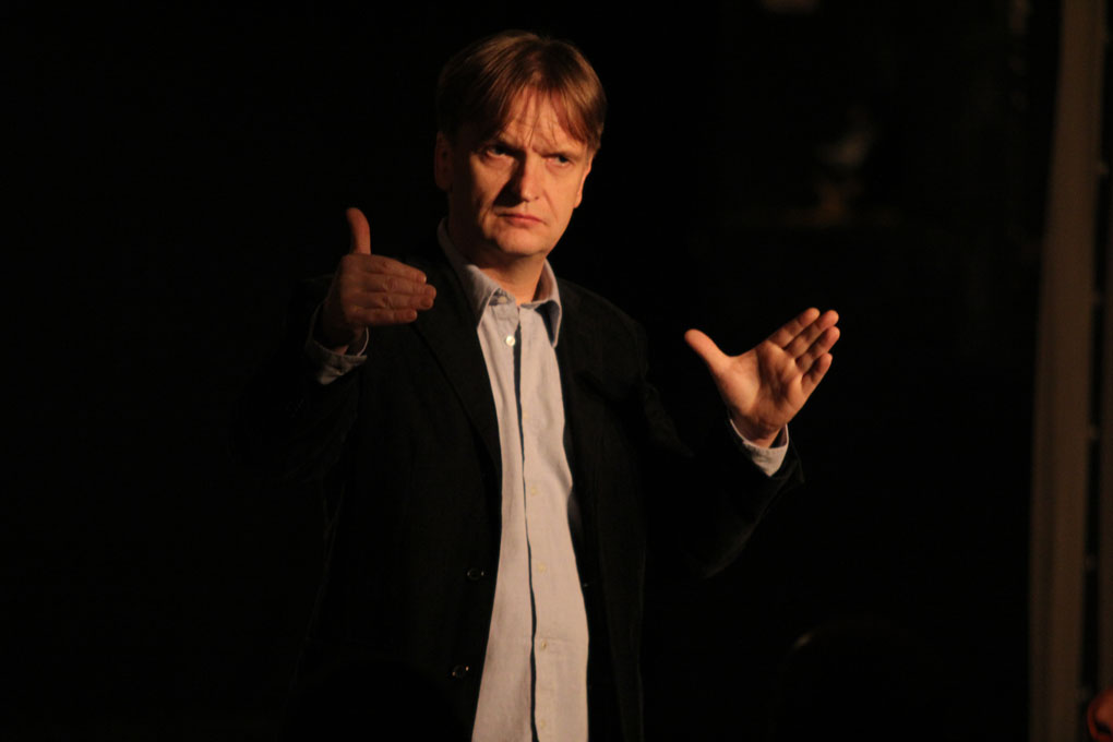 ArtAkt, izlozba Ivane Jenjic, predstava Vili Matula, foto: I. Perincic ArtAkt, izlozba Ivane Jenjic, predstava Vili Matula, foto: I. Perincic