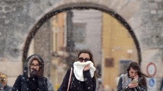 Prve snježne pahulje u Zadru