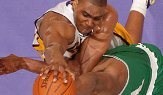 Andrew Bynum, foto: nba.com