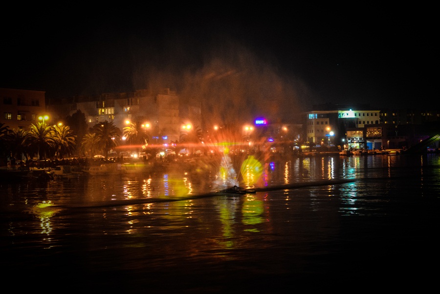 Zadrani oduševljeni hologramskim božićnim drvcem