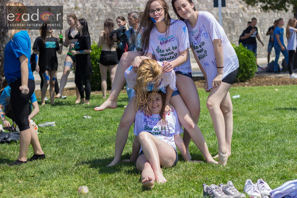 Ludijada zadarskih maturanata na Pozdravu suncu i Morskim orguljama