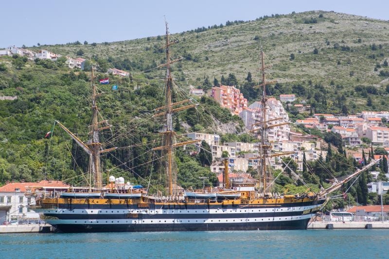 Talijanski školski brod “Amerigo Vespucci” u Dubrovniku. Photo. Grgo Jelavić/PIXSELL