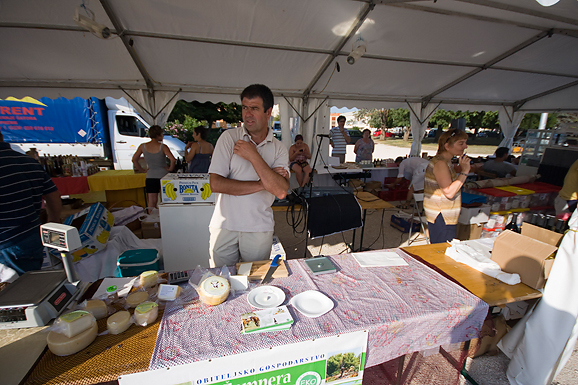 ‘Proizvodi hrvatskog sela – ZADAR 2011.’ (foto:Saša Čuka)