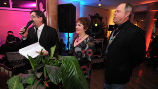 Zadar, 280213.
Poznati restoran Niko na zadarskoj Puntamici je veceras uz bogatu veceru i pjesmu brojnih izvodjaca sa svojim prijateljima i cestim gostima proslavio 50 godina od otvorenja. Na veceri su se pojavili brojni kumovi restorana kroz godine poput