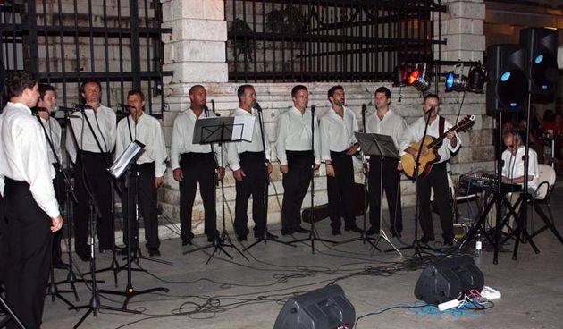 Klapa Kadena (foto: Filip Plazonić)