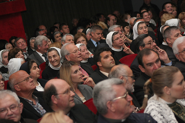 Svečana akademija u povodu ustoličenja  nadbiskupa Puljića (Foto:Saša Čuka)