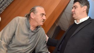 Drženje zadarskih SDP-ovaca u hotelu Kolovare. Dušan Polovina Lungo i Zoran Milanović. Foto: Dino Stanin/PIXSELL