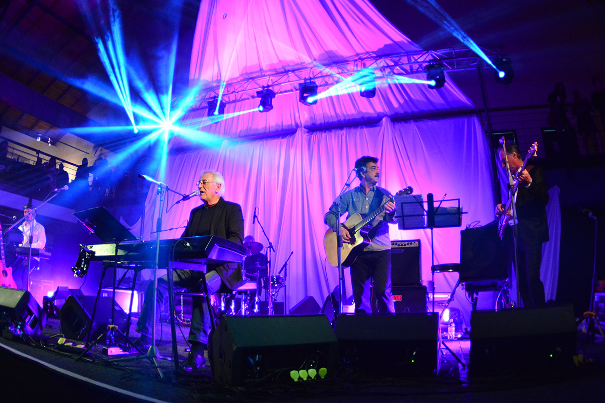 Oliver Dragojević & Dupini oduševili Zadrane ; foto Iva Perinčić