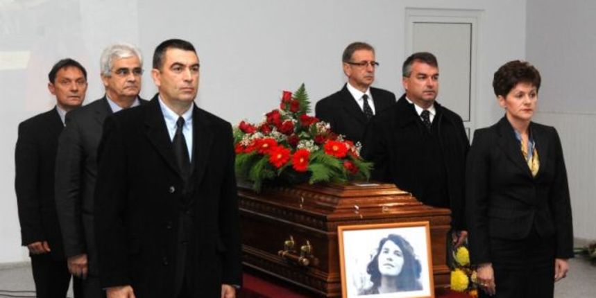 Sprovod Vesne Parun ( foto Cropix) Sprovod Vesne Parun ( foto Cropix)