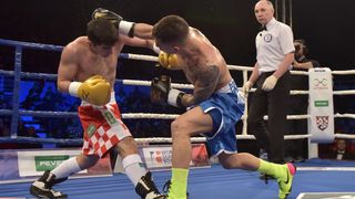 Svjetska boksačka liga, grupa B C1, kategorija 46-49 kg, Nodari Darbaidze (Croatian Knights) – Samuel Carmona (France Fighting Roosters).