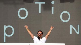 Zrće: Drugi dan Hideout festivala privukao je mnogobrojnu publiku na after beach party, Photo: Luka Stanzl/PIXSELL Zrće: Drugi dan Hideout festivala privukao je mnogobrojnu publiku na after beach party, Photo: Luka Stanzl/PIXSELL