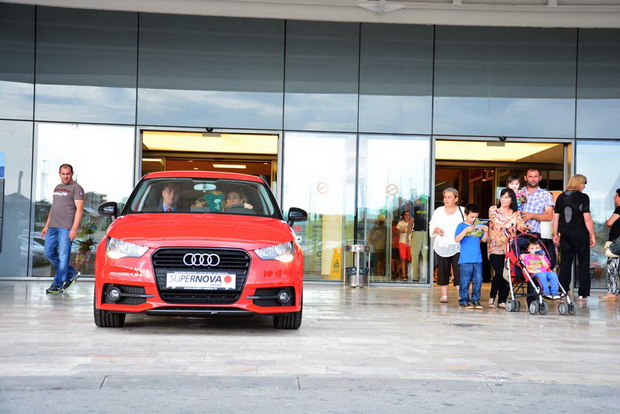 Supernova: Adio školo uz uručenje nagradnog automobila Audi A 1 i velike donacije u visini 50.000 kn HCK-u Supernova: Adio školo uz uručenje nagradnog automobila Audi A 1 i velike donacije u visini 50.000 kn HCK-u