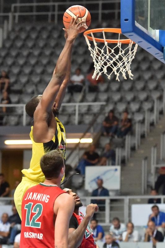 ZDBT 2016: Fenerbahce – Lokomotiv Kuban 88-67. Photo: Dino Stanin/PIXSELL