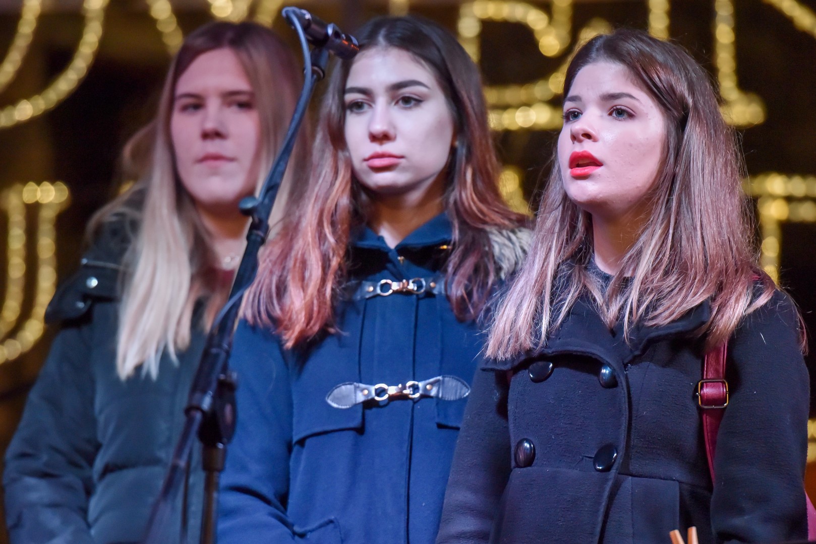 Mia Negovetić i klapa Munita oduševili na Adventu