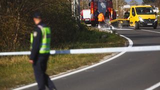 Jošani: Tri osobe poginule u frontalnom sudaru između dva automobila Jošani: Tri osobe poginule u frontalnom sudaru između dva automobila