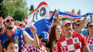 Navijačko ludilo u Zadru za vrijeme i nakon finala Svjetskog prvenstva Navijačko ludilo u Zadru za vrijeme i nakon finala Svjetskog prvenstva