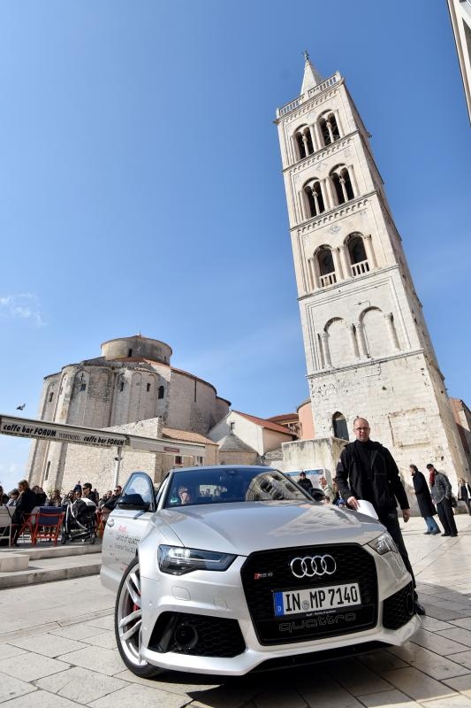 Audi Hrvatska organizirala je ekskluzivnu prezentaciju sportskih automobila Audi S i RS modela na Forumu. Photo: Dino Stanin/PIXSELL Audi Hrvatska organizirala je ekskluzivnu prezentaciju sportskih automobila Audi S i RS modela na Forumu. Photo: Dino Stanin/PIXSELL