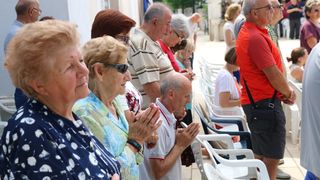 Tradicionalna procesija Tijelova ulicama Vira Tradicionalna procesija Tijelova ulicama Vira