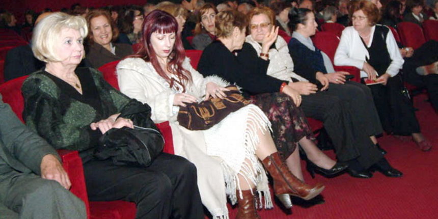 Slovensko mladinsko gledalisce: Zlocin i kazna u HKK Zadar