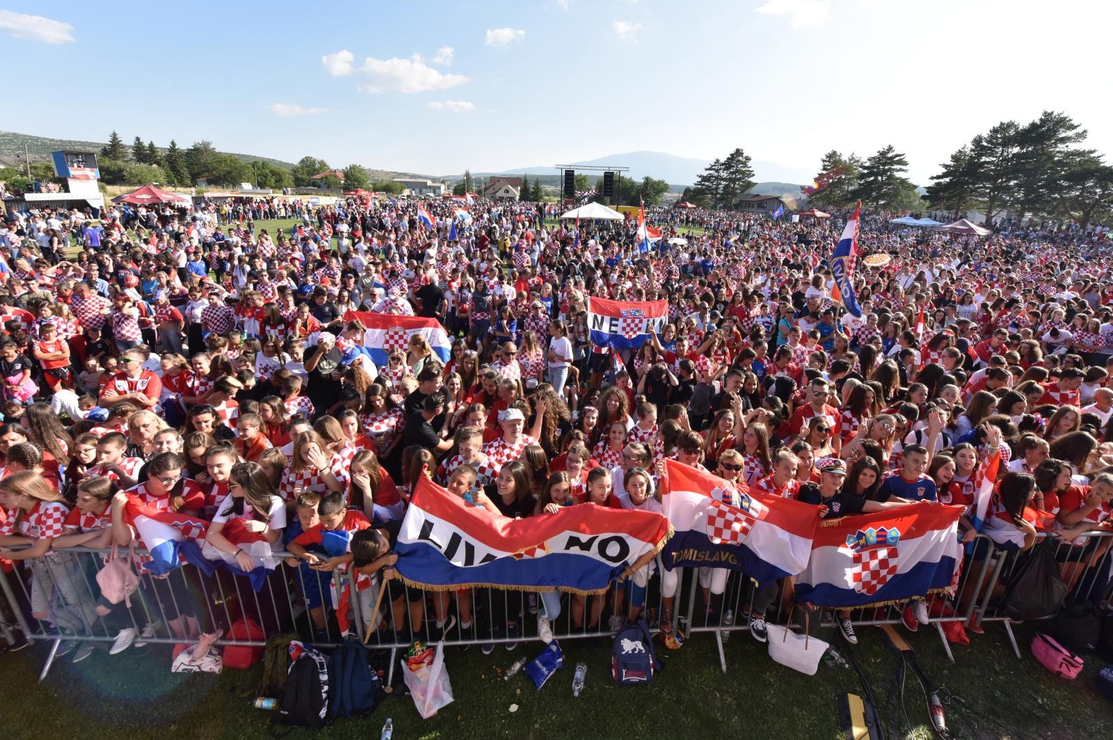 U Livnu priređen veličanstven doček Zlatku Daliću U Livnu priređen veličanstven doček Zlatku Daliću