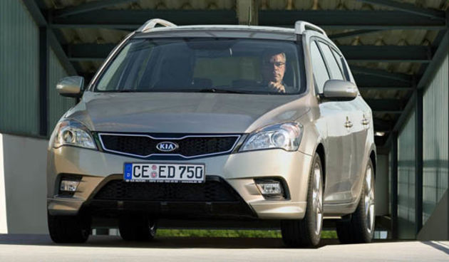 KIA Cee’d  (foto: sutoklub.hr)