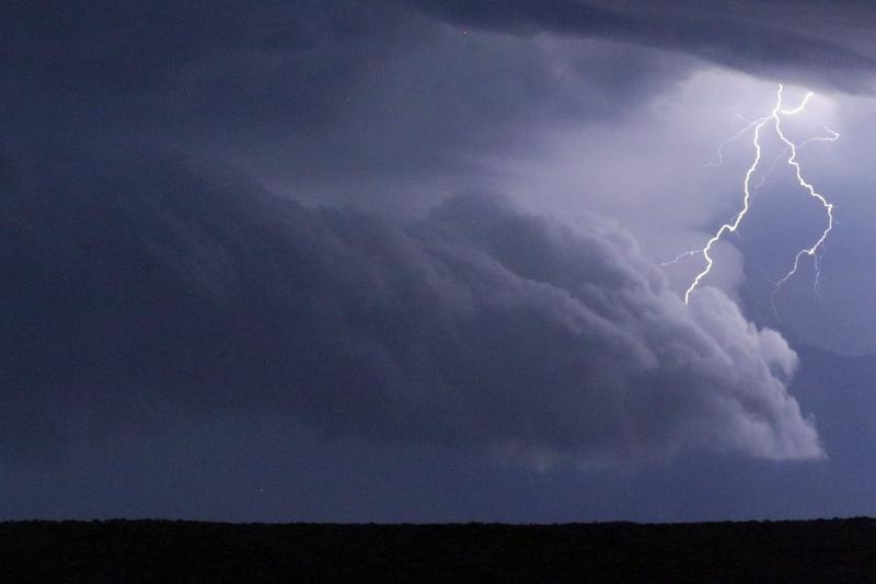 Zadarsko područje tijekom noći pogodilo je jako grmljavinsko nevrijeme, koje jse kasnije nastavilo obilno kišom u jutarnjim satima. Photo: Borna Filić/PIXSELL Zadarsko područje tijekom noći pogodilo je jako grmljavinsko nevrijeme, koje jse kasnije nastavilo obilno kišom u jutarnjim satima. Photo: Borna Filić/PIXSELL